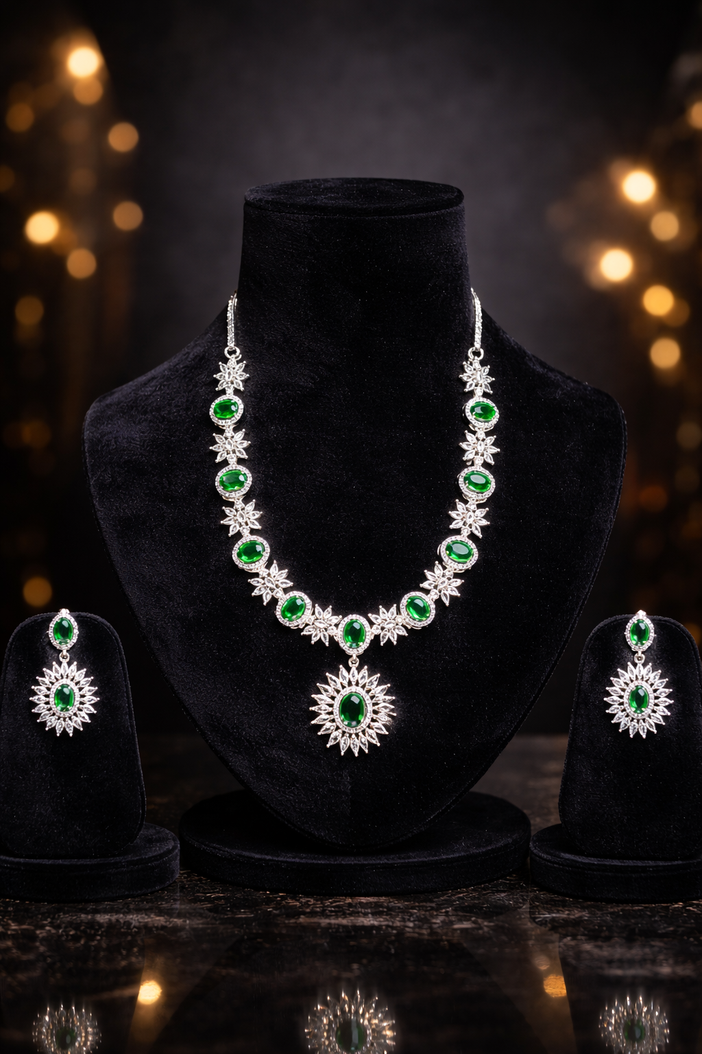 Emerald Royale Diamond Necklace Set