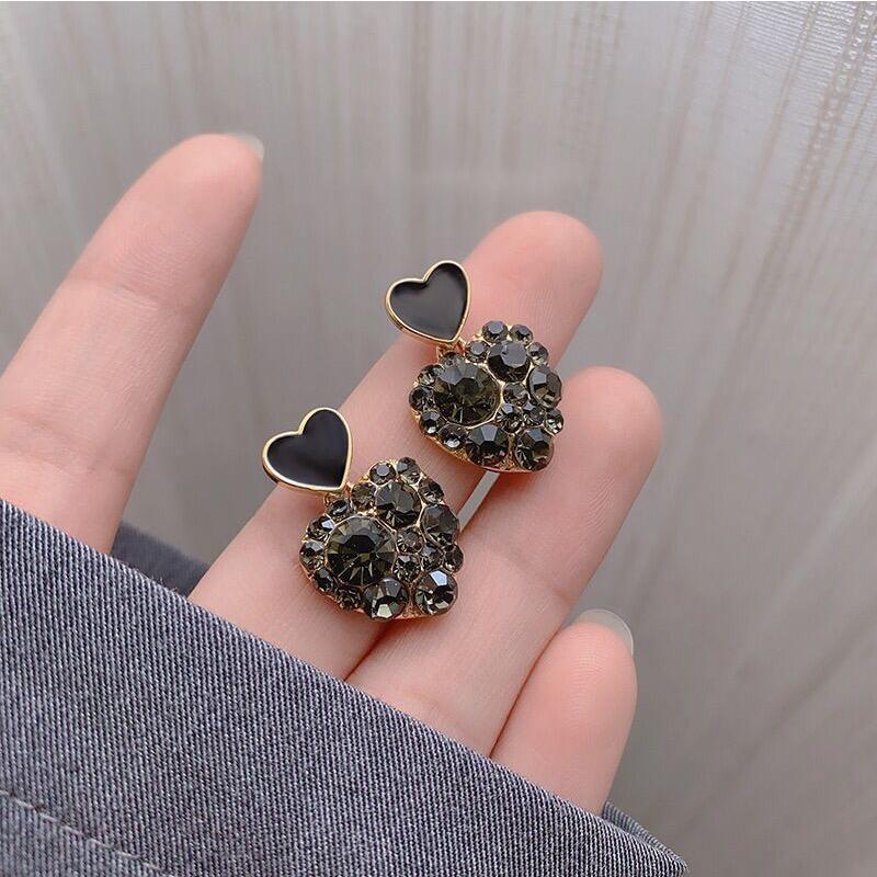 Elegant Gold-Tone Finish Black Heart Crystal Stud Earrings