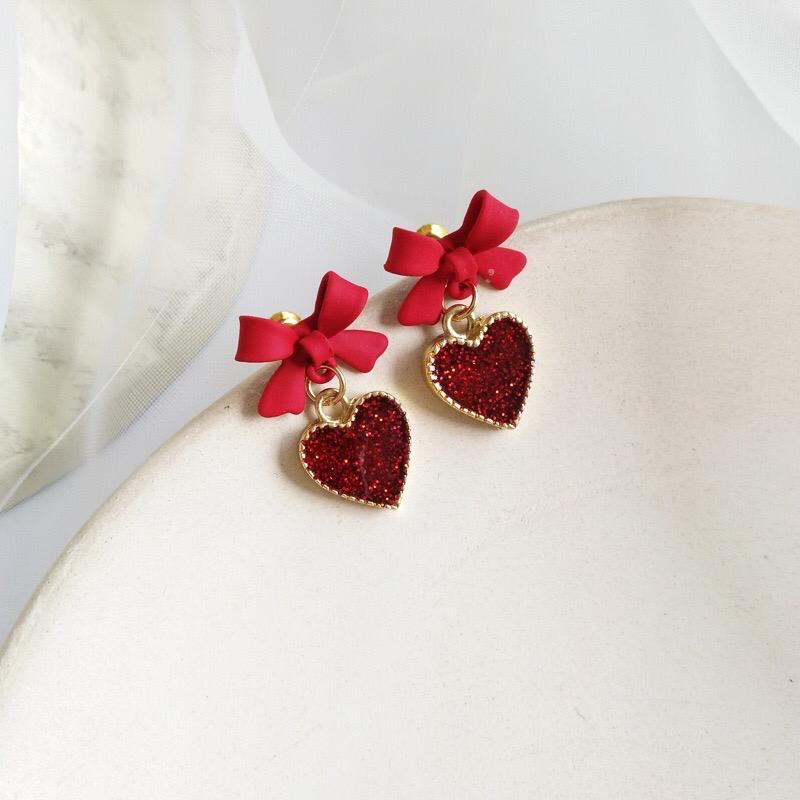 Elegant Red Bow Heart Drop Earrings – Glitter Finish with Gold Accent