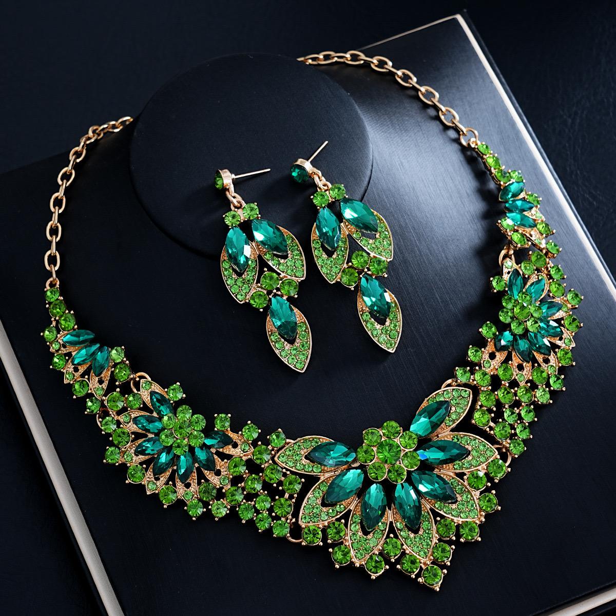 Emerald Luxe Statement Necklace & Earring Set