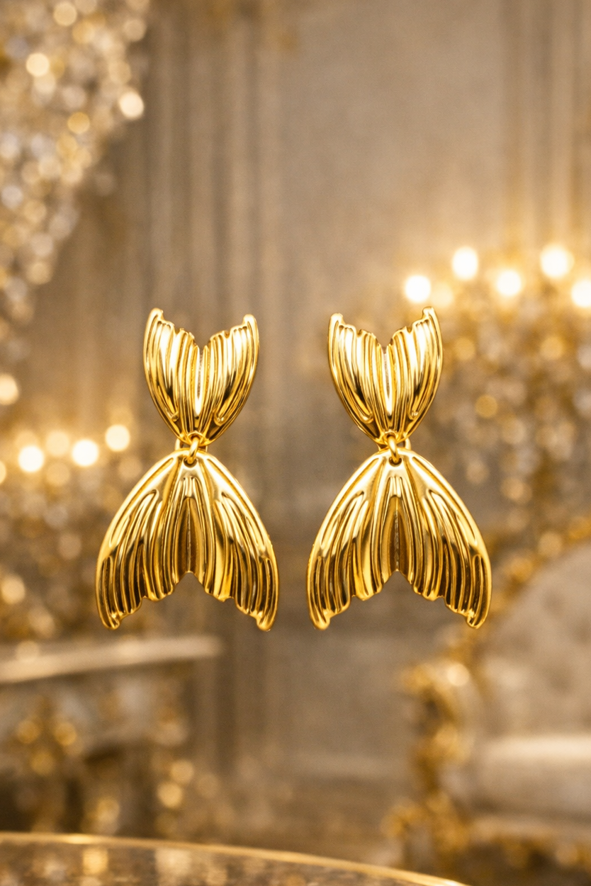 Golden Sculpted Drop Earrings